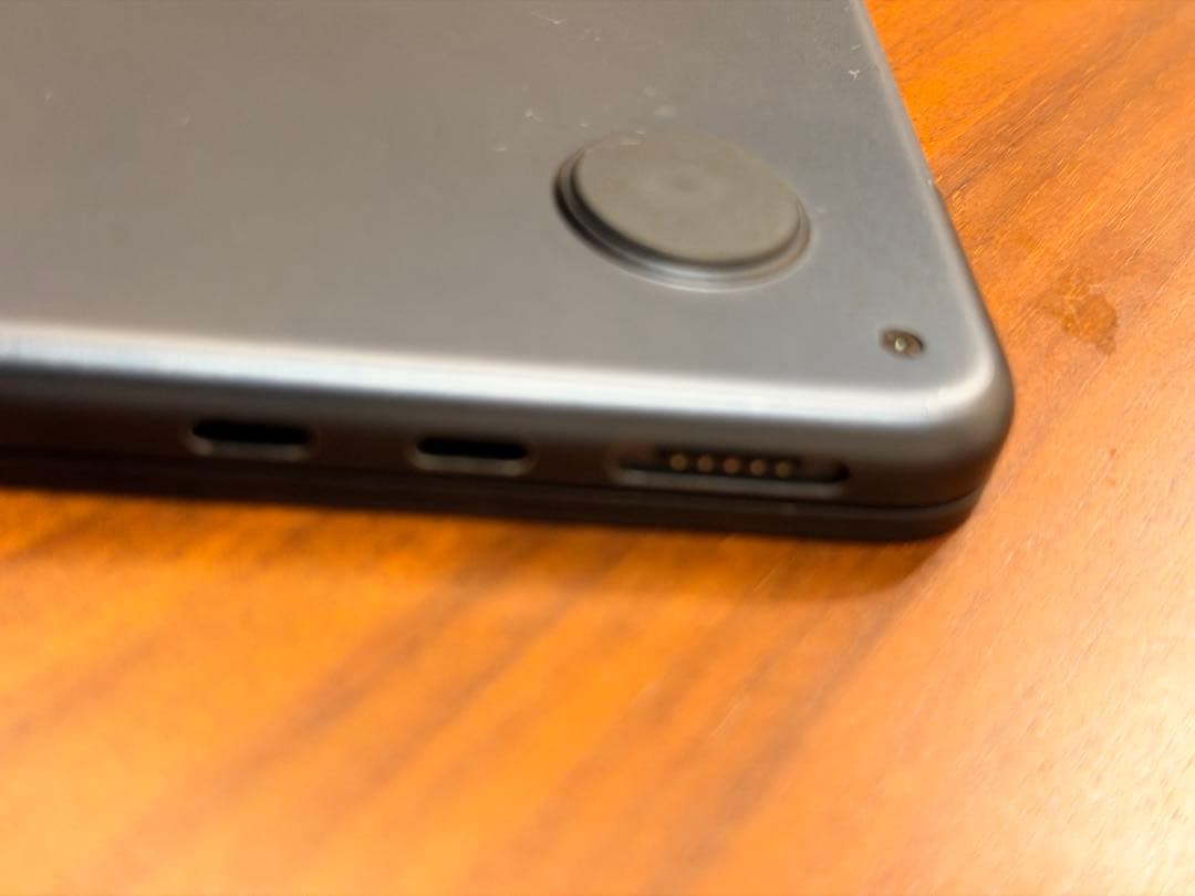 MacBook Air M2 メモリ16GB ストレージ1TB 13インチ