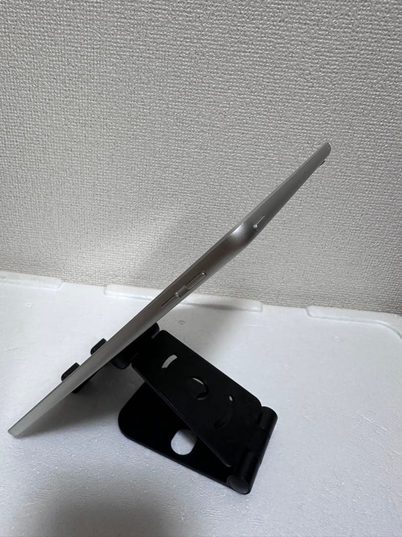 iPad 第5世代 (9.7インチ) 32GB WiFi