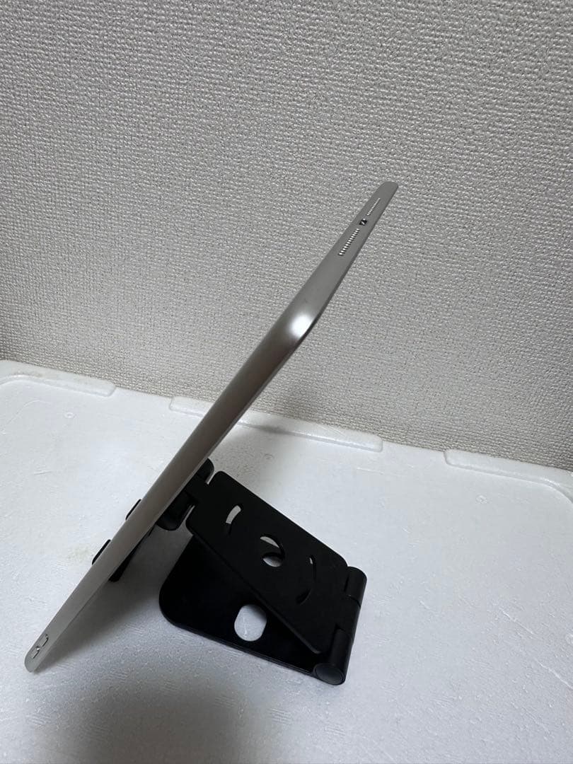 iPad 第5世代 (9.7インチ) 32GB WiFi