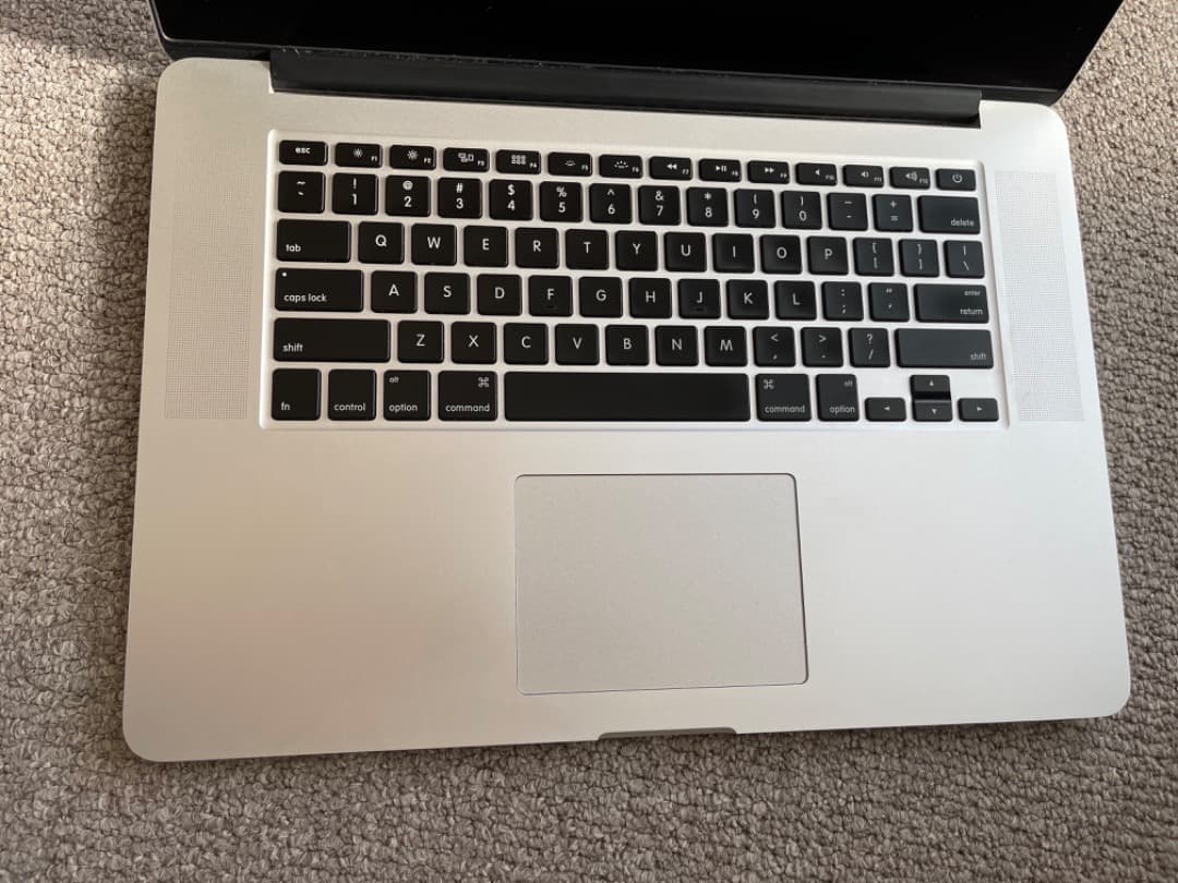 2015 15” MacBook Pro 2.5GHz US Layout
