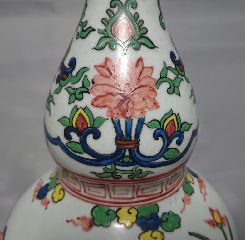 明　萬歴年間　（1573～1619年）　五彩色絵鳳凰文瓶　39.6㎝