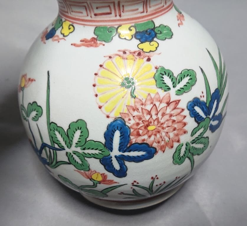 明　萬歴年間　（1573～1619年）　五彩色絵鳳凰文瓶　39.6㎝