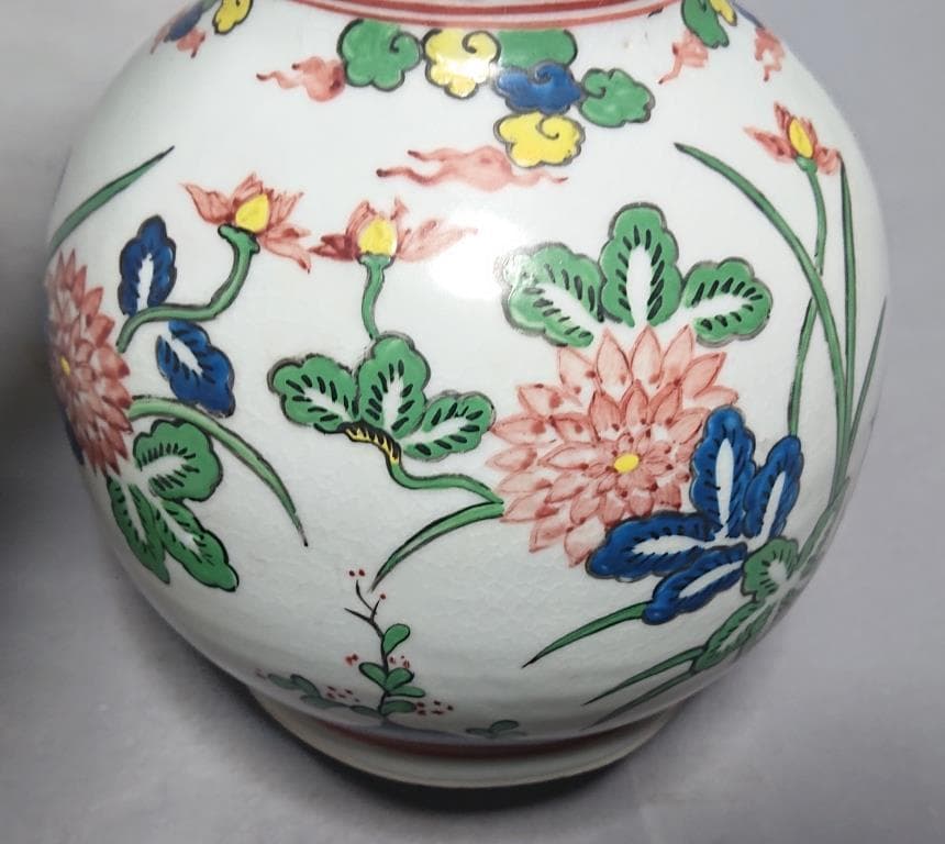 明　萬歴年間　（1573～1619年）　五彩色絵鳳凰文瓶　39.6㎝