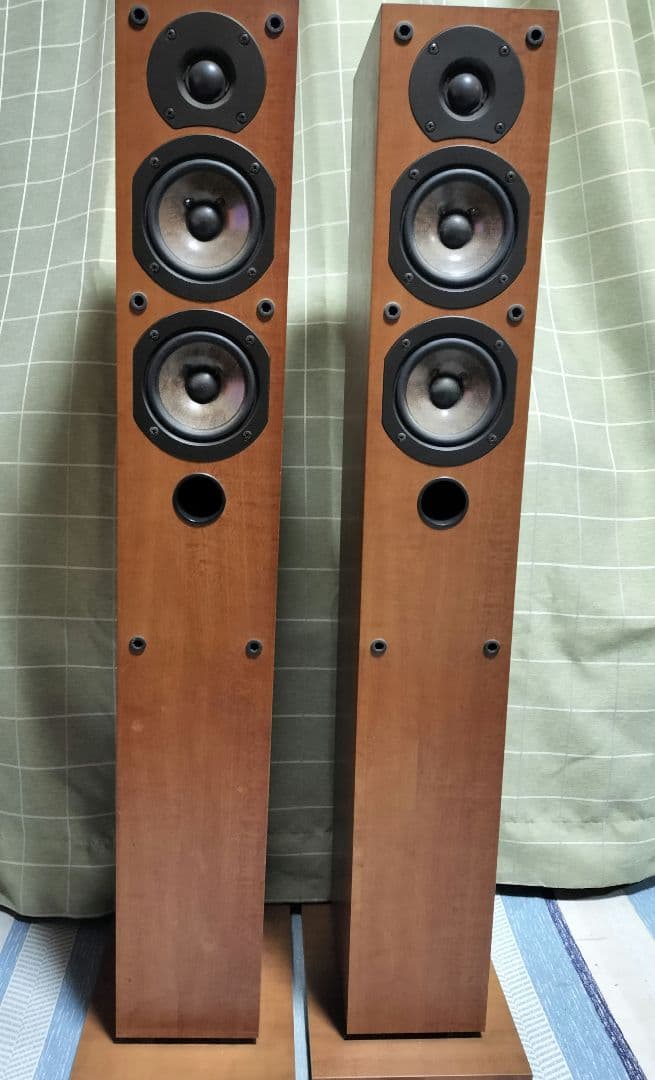 オンキョー　スピーカー D−105F