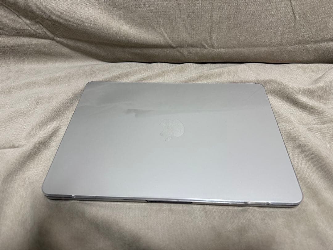 MacBook本体 MacBook Air 16G M4