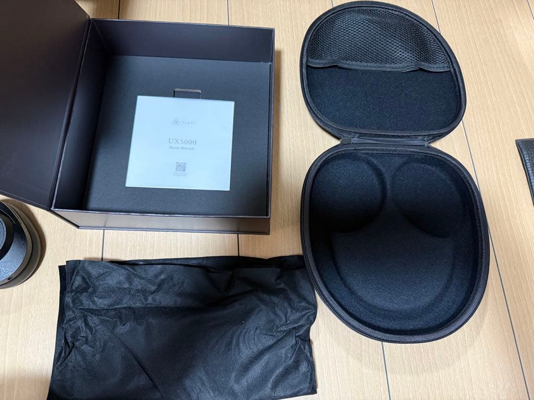 ヘッドホン Final UX5000
