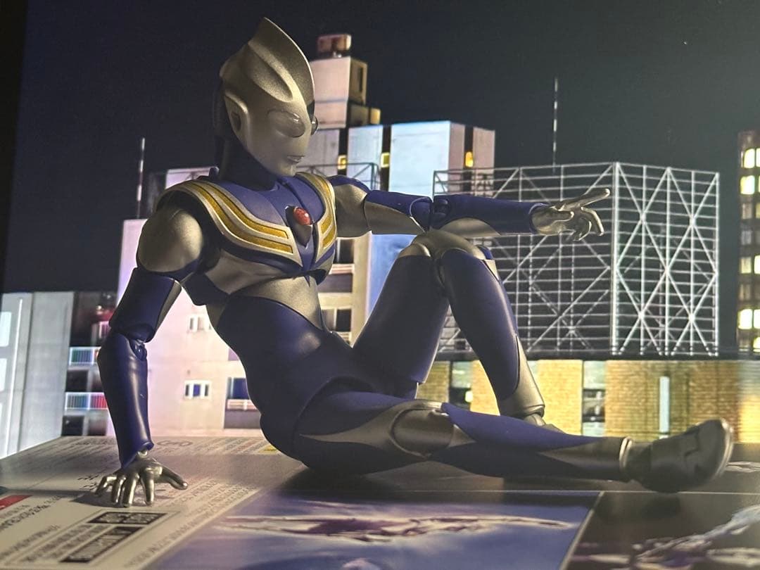 S.H.Figuarts（真骨彫製法） ウルトラマンティガ スカイタイプ 開封済