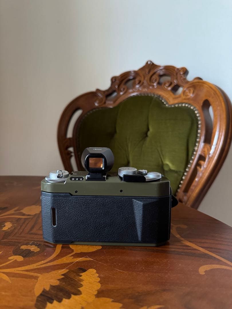 【貴重・限定色】Voigtländer BESSA-L HELIAR 15mm