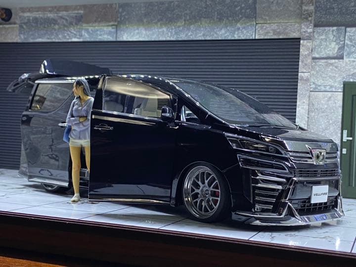 1/18 トヨタ ヴェルファイア TOYOTA VELLFIRE カスタム仕様