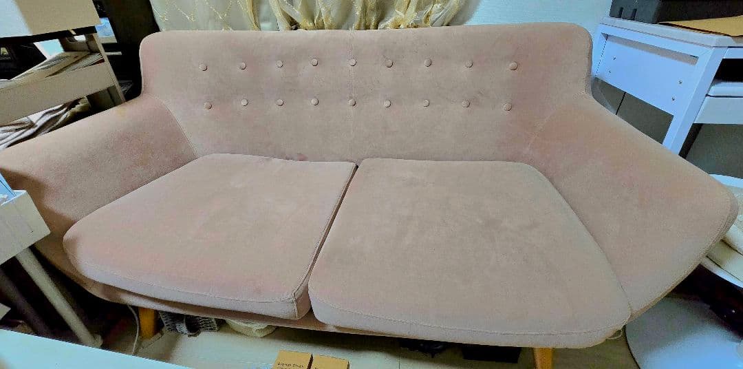 ピンク 2人掛けソファ ボタン付き