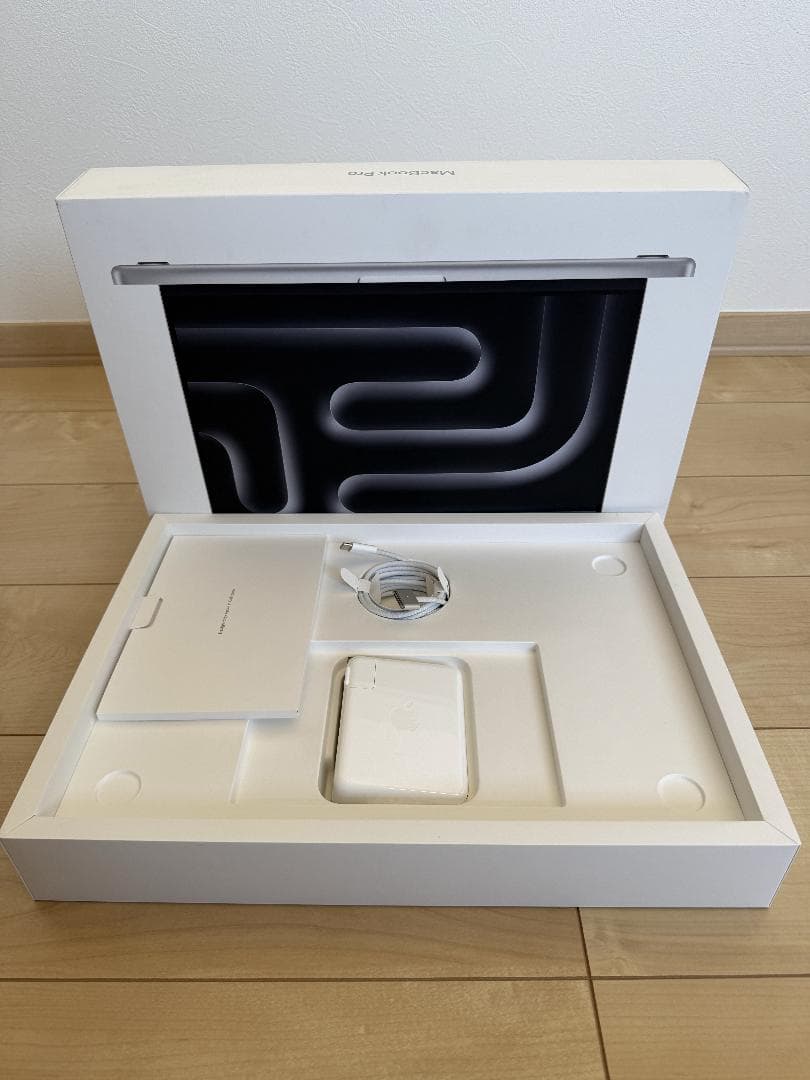 MacBook Pro M4 16インチ メモリ48GB SSD 512GB