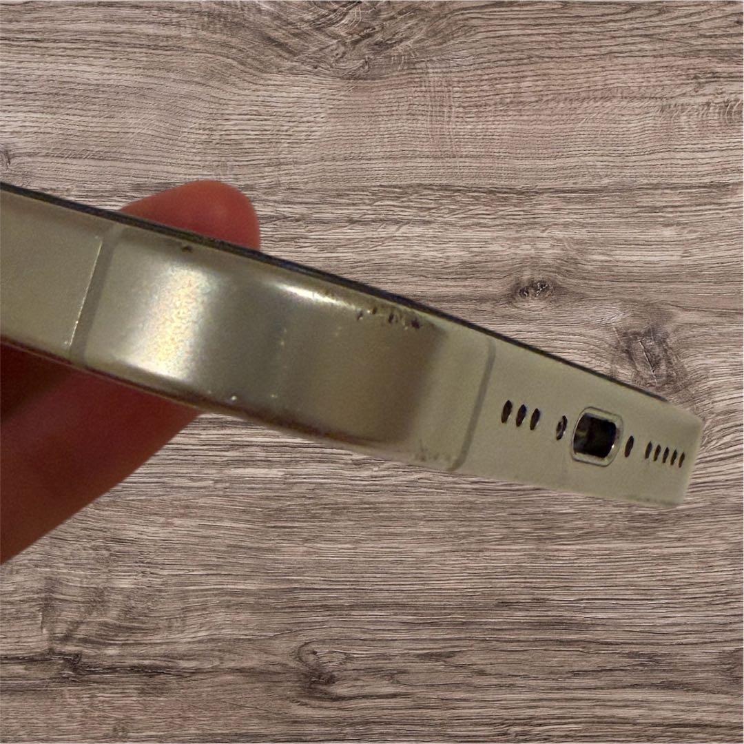 【極美品】Apple iPhone16Pro ホワイト 本体