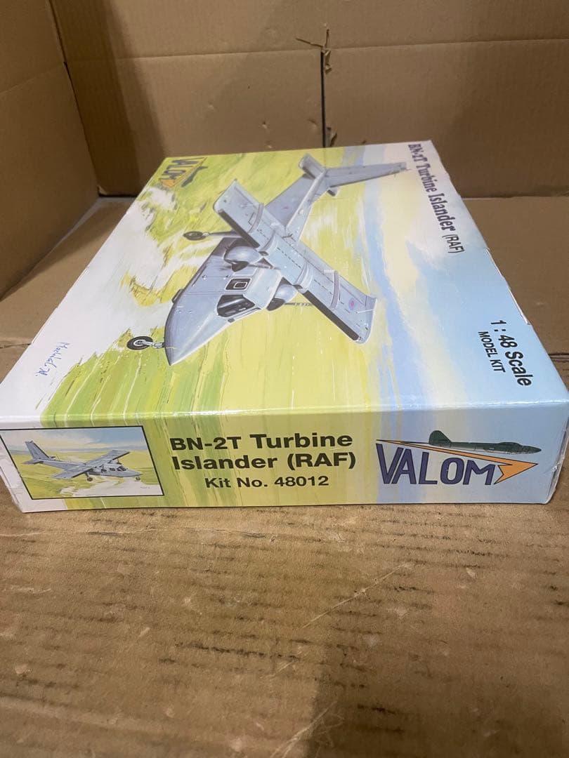 1/48　CV48012　英・ブリテンノーマンBN-2Tタービン・アイランダー