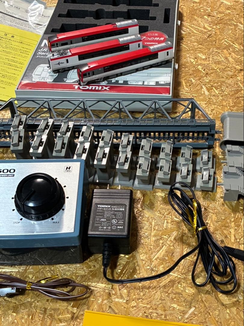 Nゲージ TOMIX立体交差と253系 成田エクスプレスつき