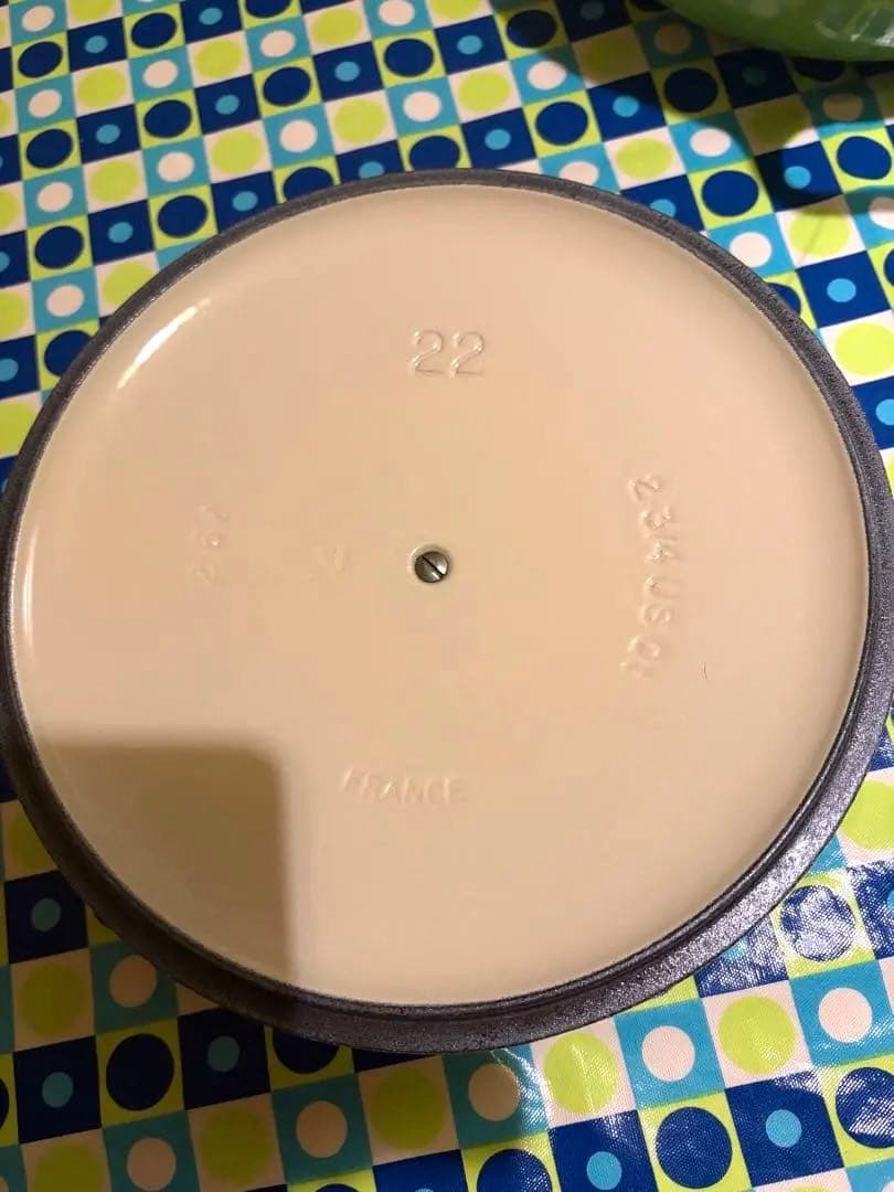 LE CREUSET ライトグリーン マルミット　22