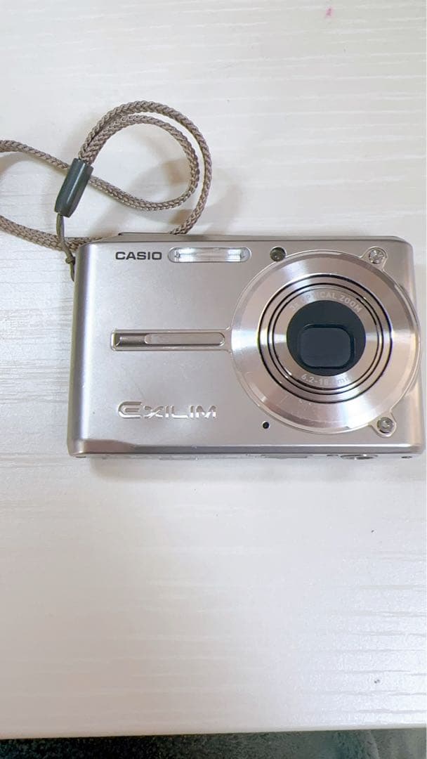 稼働　CASIO EXILIM EX-S600 シルバー