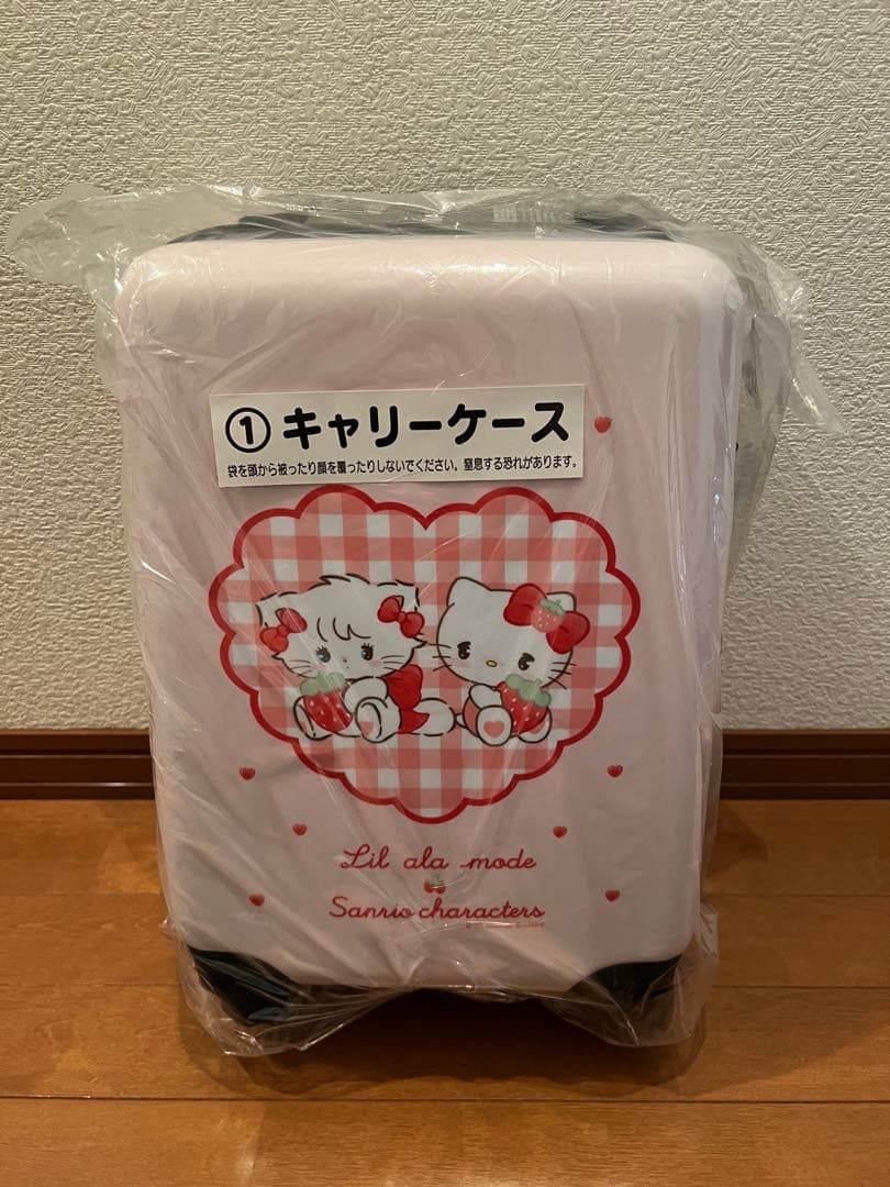 Lil ala mode サンリオキャラクターズ キャリーケース