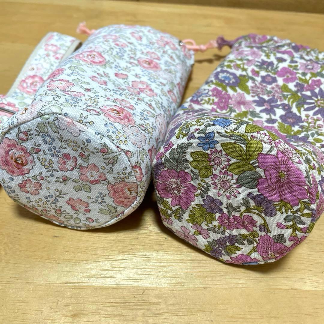 メル94341ページ　リバティ水筒ホルダー2点セット