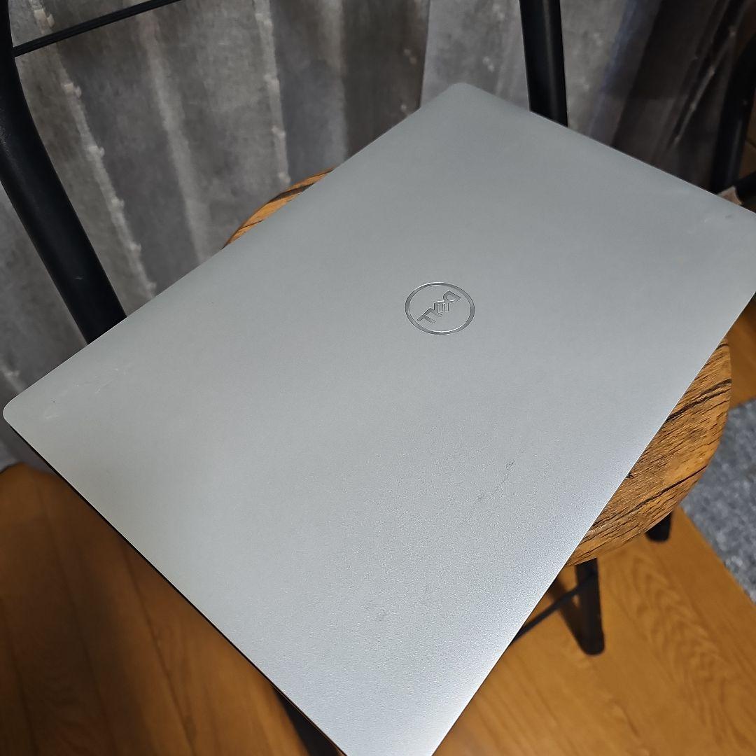 Windowsノート本体 Dell Precision 5530 15.6 XEON 32GB GPU