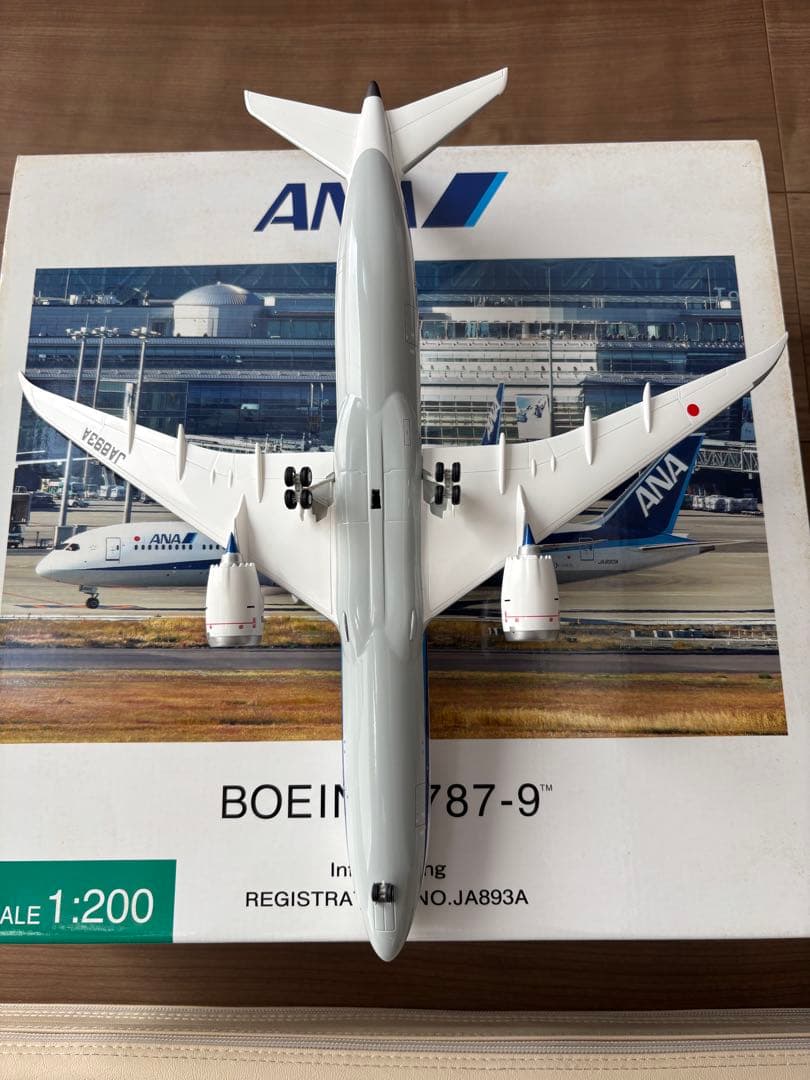 全日空商事　ANA Boeing 787-9 JA893A 1:200