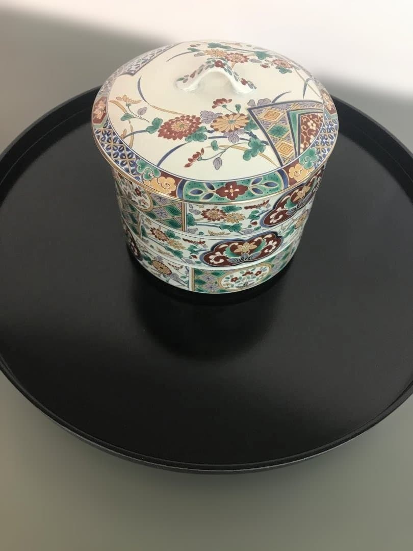 新品未使用　献上伊万里焼の回転式三段重オードブル皿