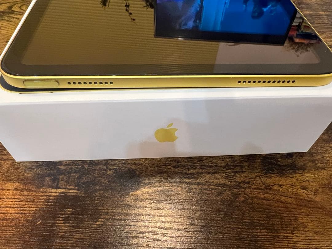 《美品》iPad (第10世代) 10.9インチ　64GB