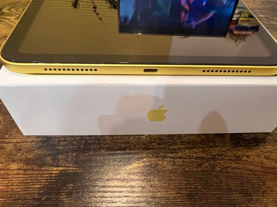 《美品》iPad (第10世代) 10.9インチ　64GB