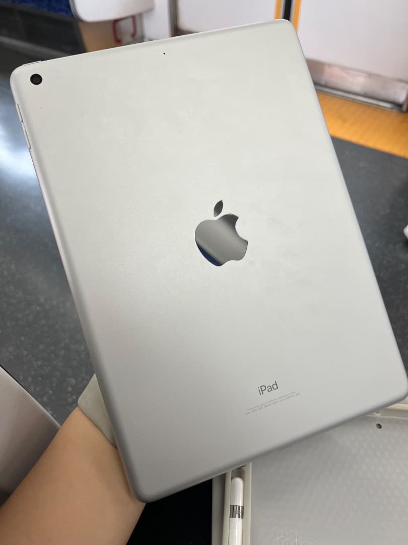 iPad 第6世代 32GB ＋ Apple Pencil