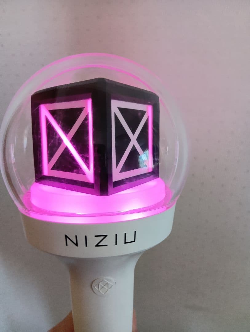 NIZIU ペンライト 透明ドーム型