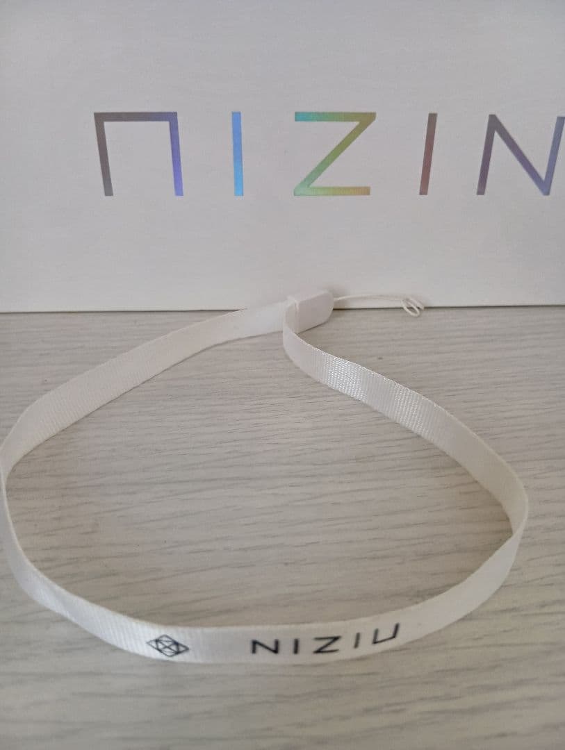 NIZIU ペンライト 透明ドーム型