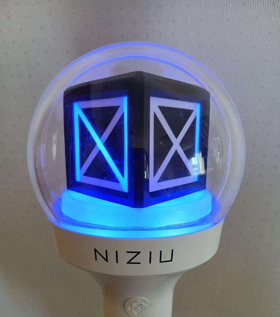 NIZIU ペンライト 透明ドーム型