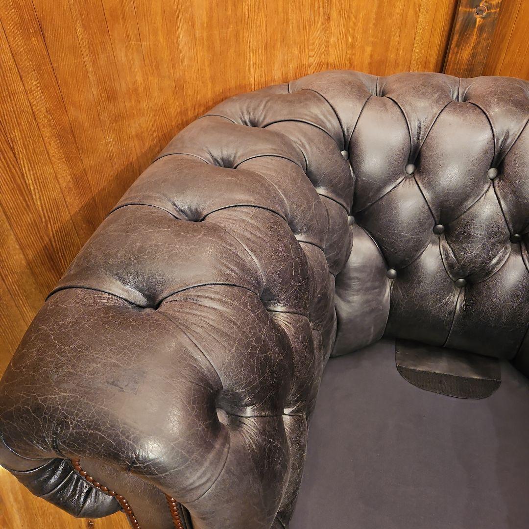 チェスターフィールド　本革ソファ　レザーソファ　A