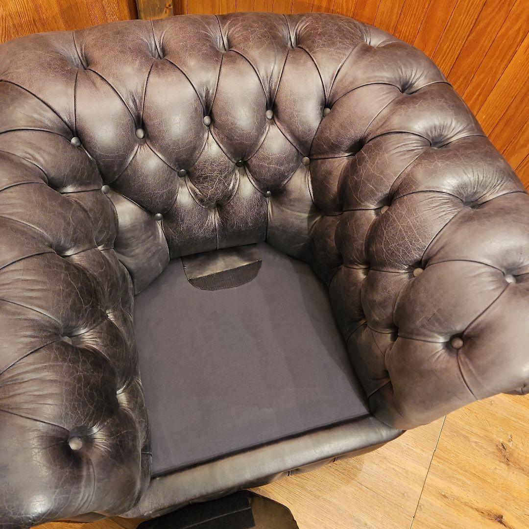 チェスターフィールド　本革ソファ　レザーソファ　A