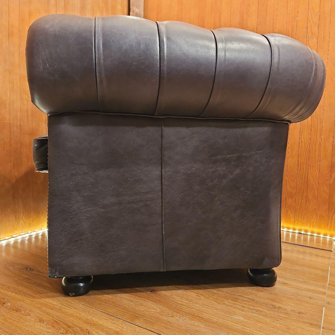 チェスターフィールド　本革ソファ　レザーソファ　A