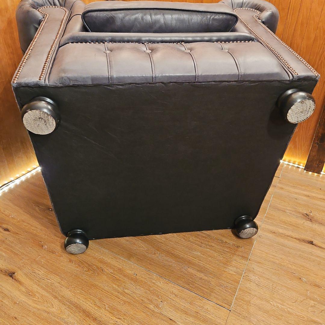 チェスターフィールド　本革ソファ　レザーソファ　A