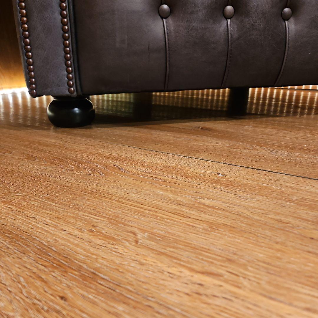 チェスターフィールド　本革ソファ　レザーソファ　A