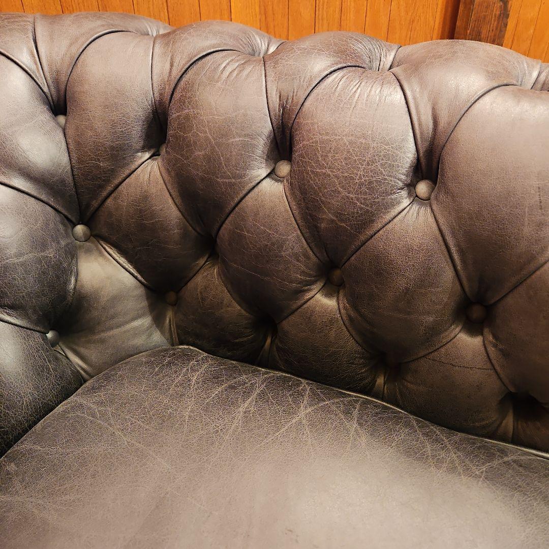 チェスターフィールド　本革ソファ　レザーソファ　A