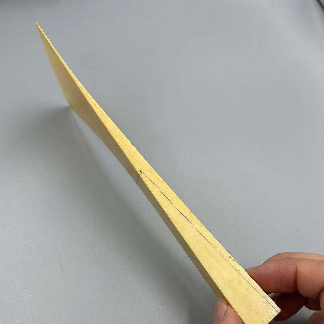 239ヴィンテージ 天然素材　三味線バチ　重さ約85g