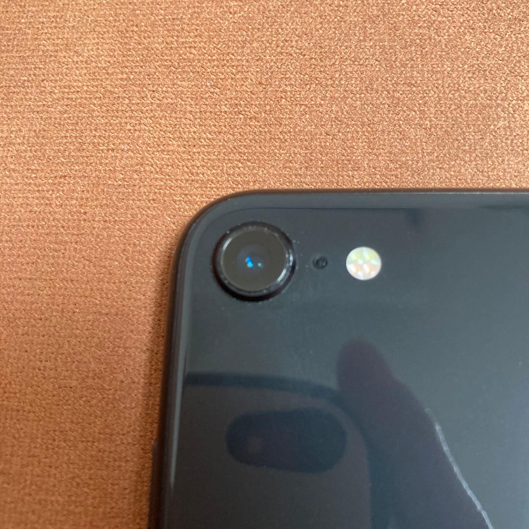 575【早い者勝ち】iPhoneSE2 第2世代 64GB SIMフリー☆