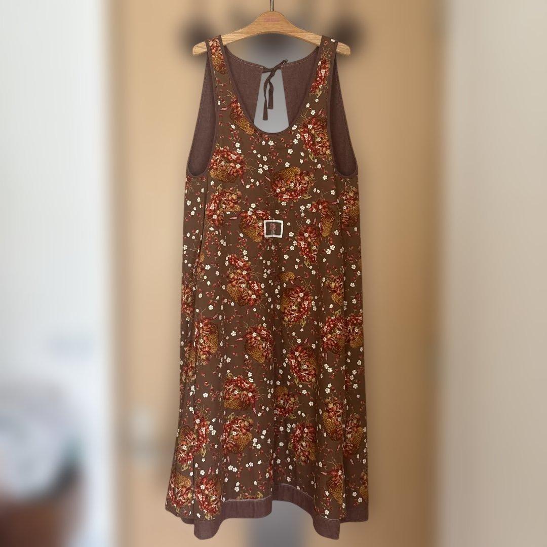 く*ん様 PINK HOUSE ダブリエ　リバーシブル苺総柄