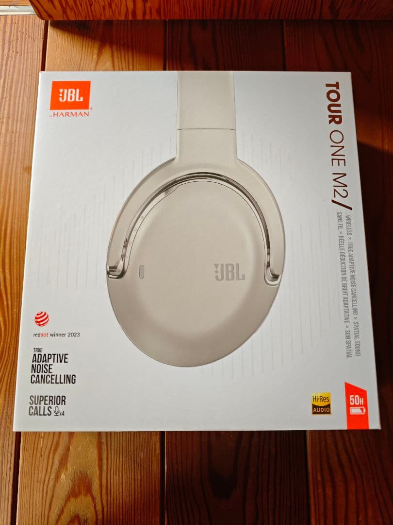 新品 未開封 JBL TOUR ONE M2 ゴールド