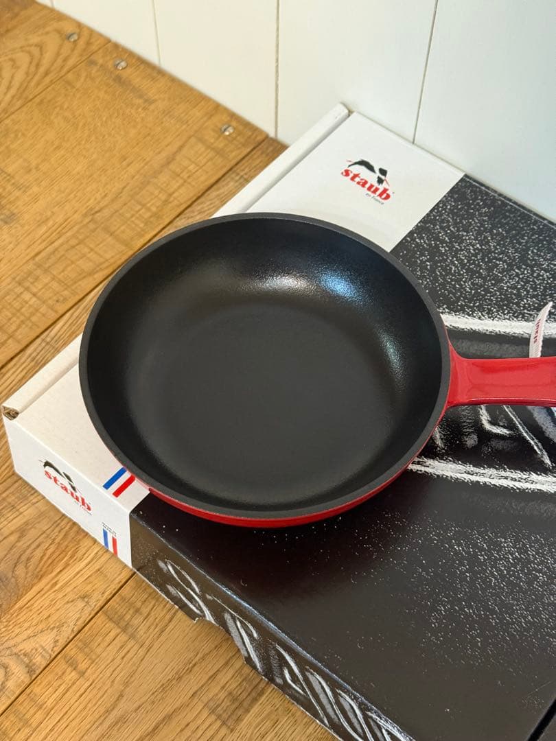 新品 ストウブ スキレット 16cm チェリー 40501-146