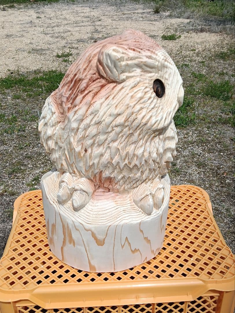 丸太　スギ　フクロウ　Chainsaw Carving
