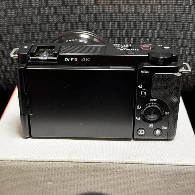 SONY デジタル一眼カメラ「ZV-E10L/B」ズームレンズキット