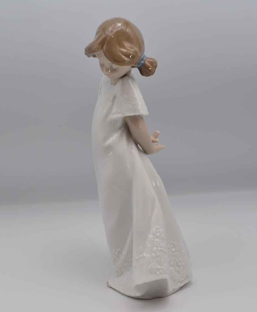 恥ずかしがり／なんてかわいい　NAO（リヤドロ）　２体セット　ご成約済み