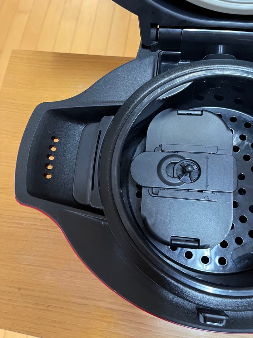 2021年製 水なし自動調理鍋 HEALSIO ヘルシオ KN-HW16F-R