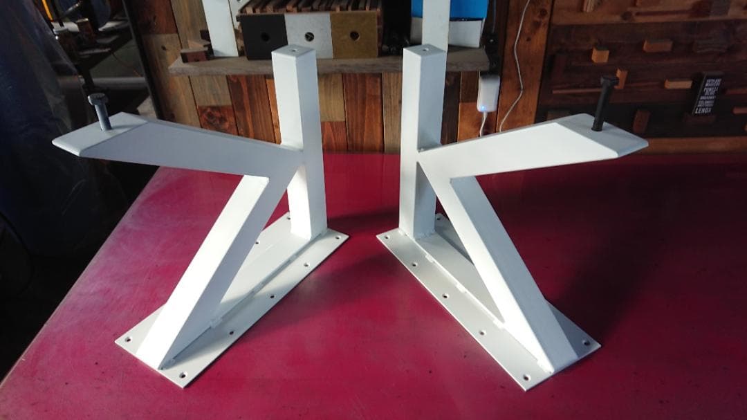 マットホワイトでアイアンな極太鉄脚♪ 50×400×350mm K型 2脚ver