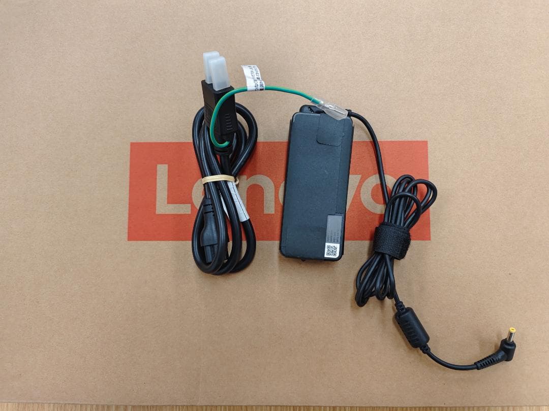 Windowsノート本体 Lenovo IdeaPad Slim 3 R5 7530U Win1 Pro