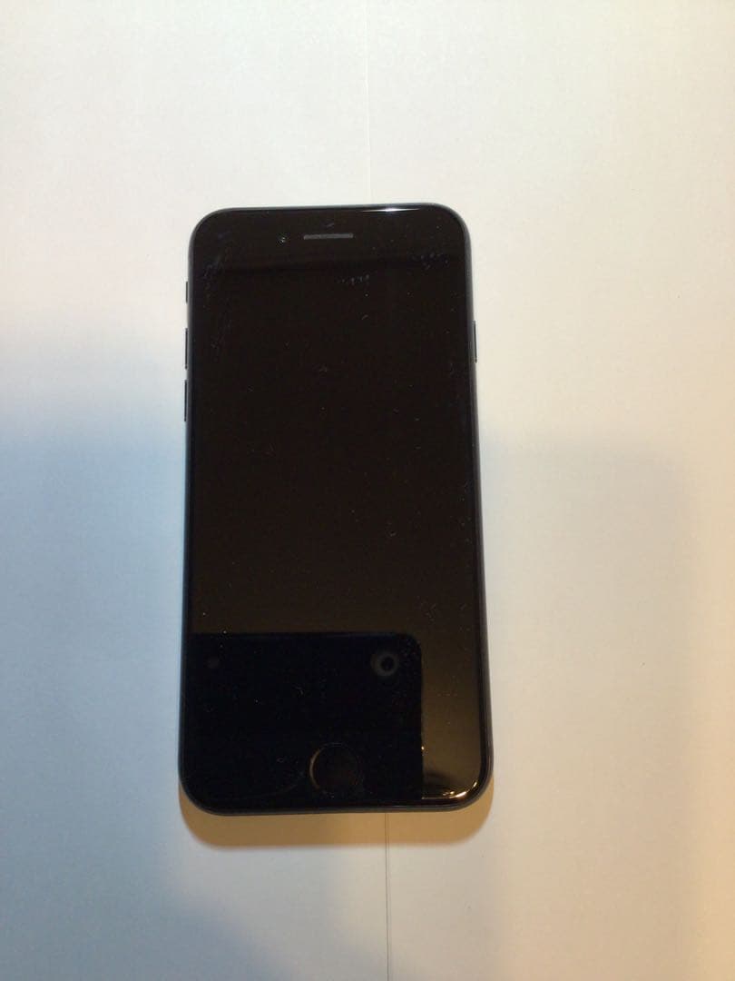 iPhone SE 第2世代 本体　ブラック