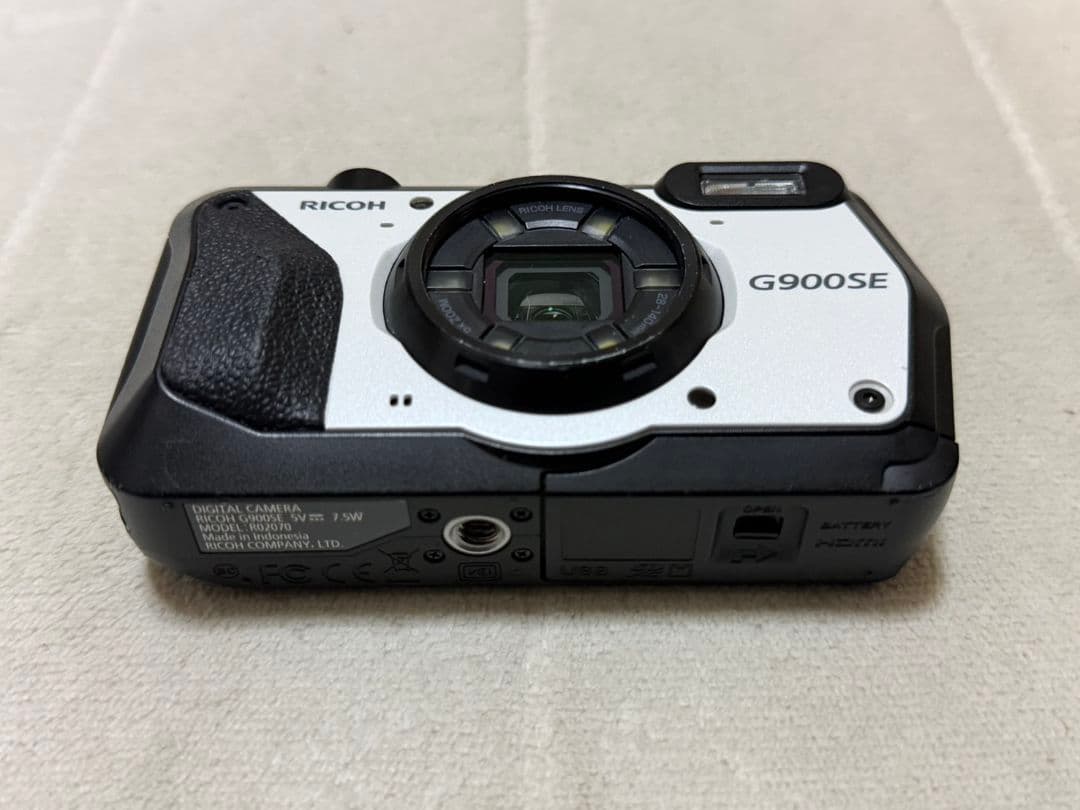 RICOH G900SE 上位モデル 本体と付属品